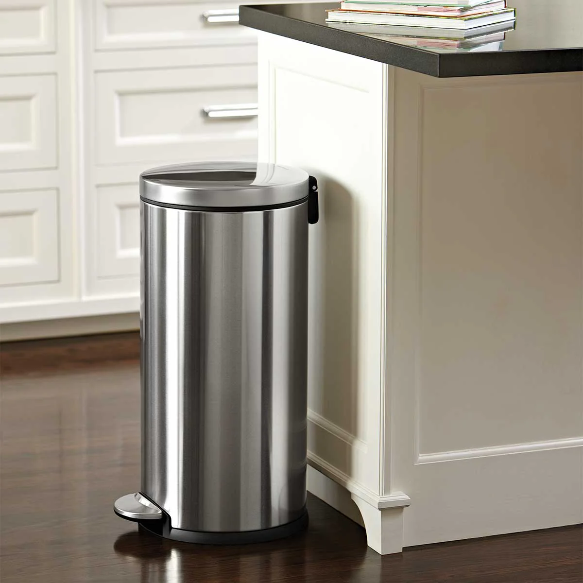 30L Round Step Can - Image 4